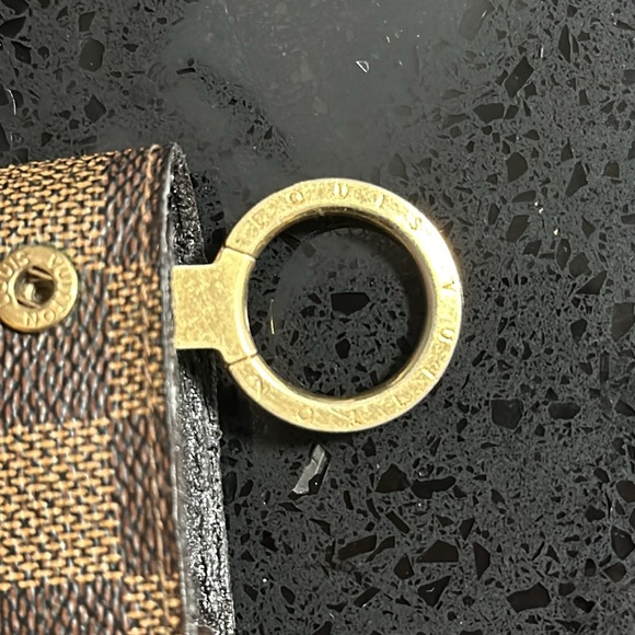 Authentic Louis Vuitton Damier Ebene Key Ring Card Holder - Picture 7 of 14